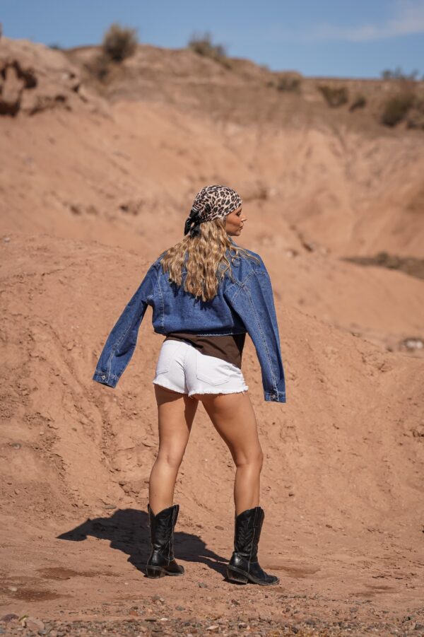 Art.3685 Campera Crop Azul - Imagen 4